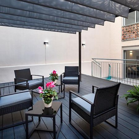 8 Lacus Duplex 오스피탈레트 데 요브레가트 외부 사진