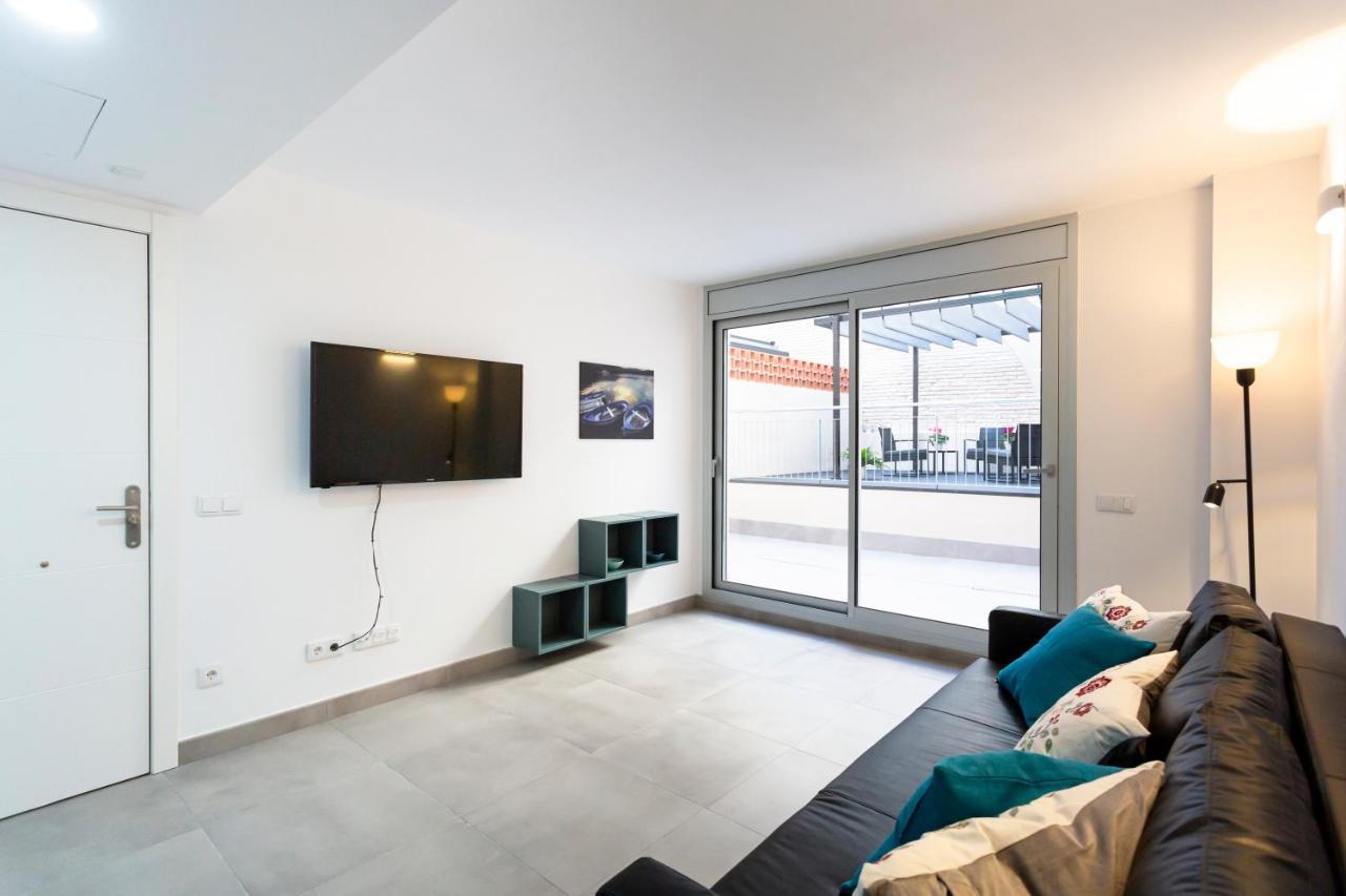 8 Lacus Duplex 오스피탈레트 데 요브레가트 외부 사진