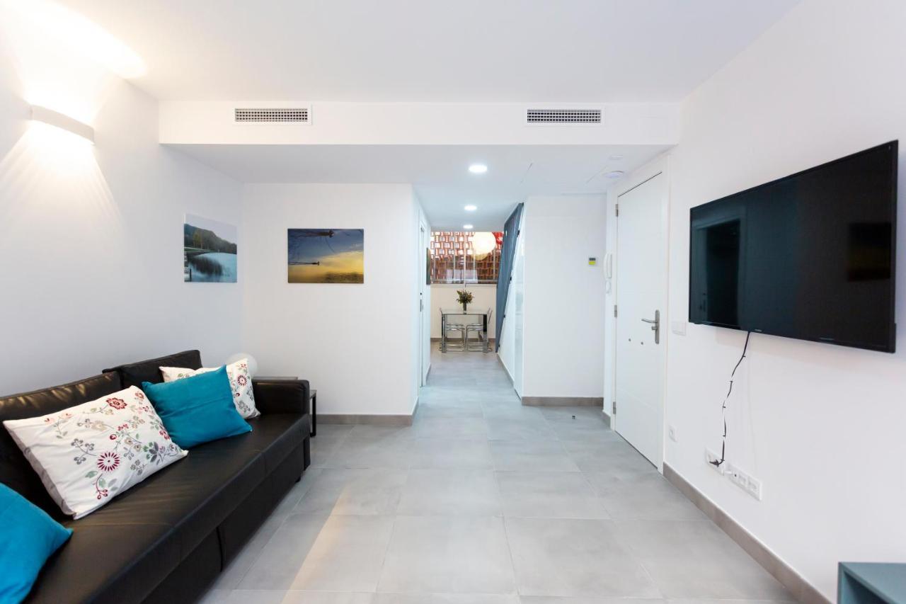 8 Lacus Duplex 오스피탈레트 데 요브레가트 외부 사진